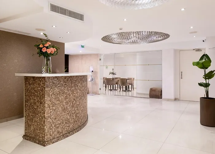 Achilleos City Hotel