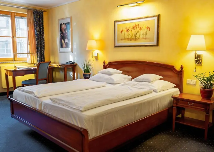 Altstadthotel Braeuwirt