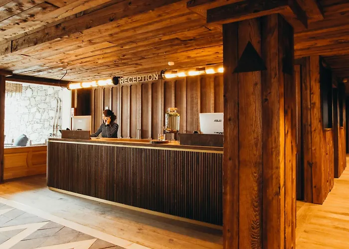 Lodji Hotel & Spa