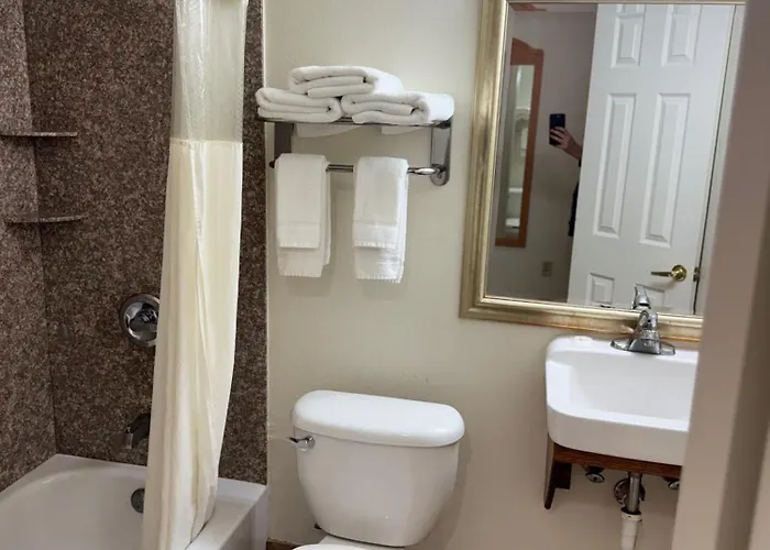 Blue Bonnet Suites -Lubbock, Tx - Medical Center