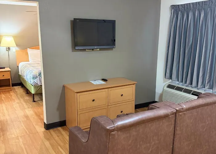 Blue Bonnet Suites -Lubbock, Tx - Medical Center