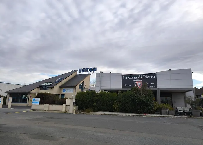 Hôtel Le Laury's-hôtel calme proche de Rodez avec parking privé gratuit