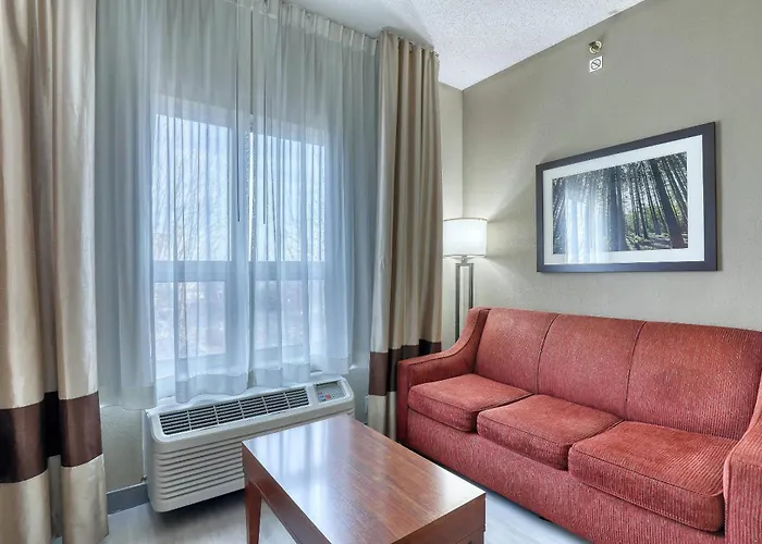 Comfort Suites Madison West - Middleton