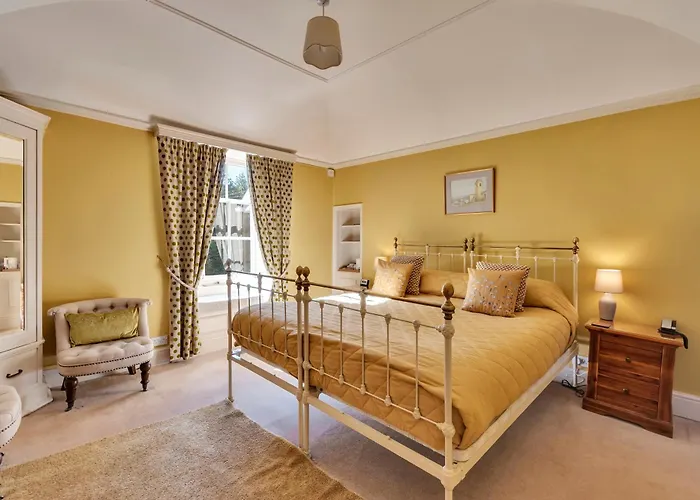 Tyddyn Llan Restaurant With Rooms