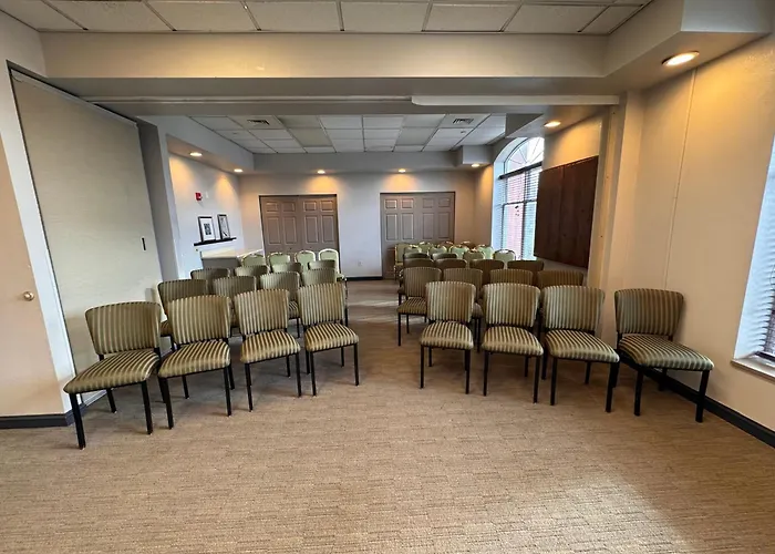 Country Inn & Suites By Radisson, Harrisburg West Mechanicsburg
