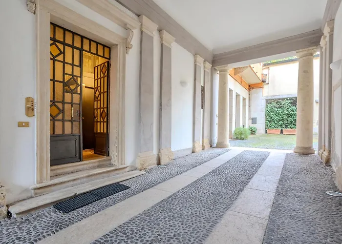 Casa Esvael - Historic Rooms In Verona City Center
