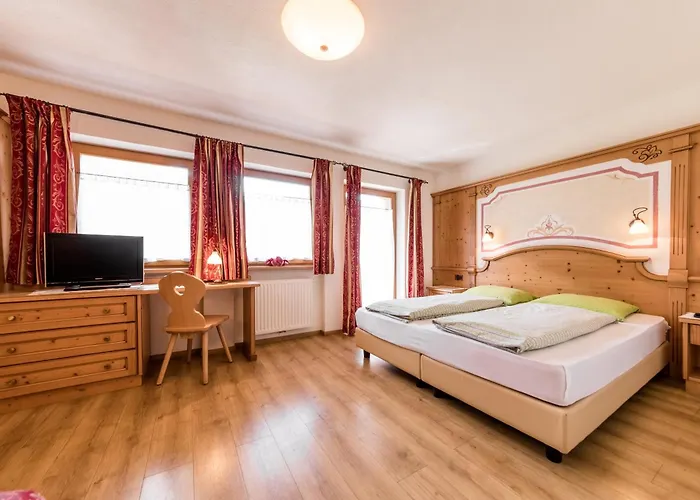 Garni Hotel Residence Diamant St. Vigil