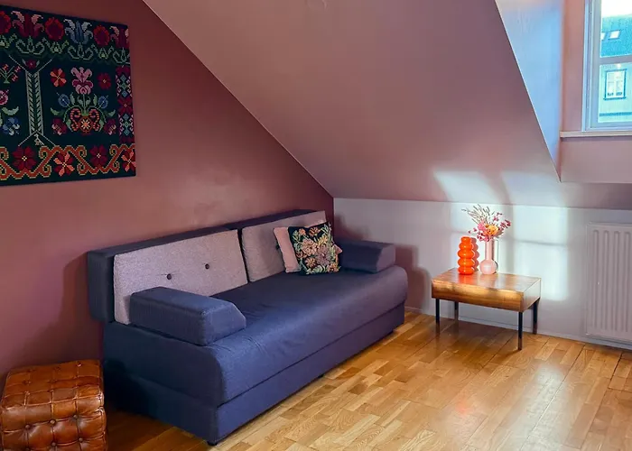 Grettir Guesthouse Downtown Charm