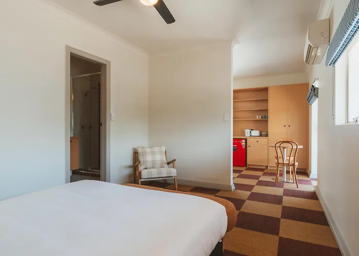 Hotel Allen
