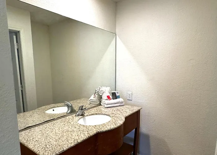 Woodbridge Inn By Oyo Rome