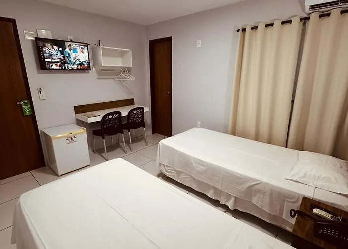 Schalom Hotel
