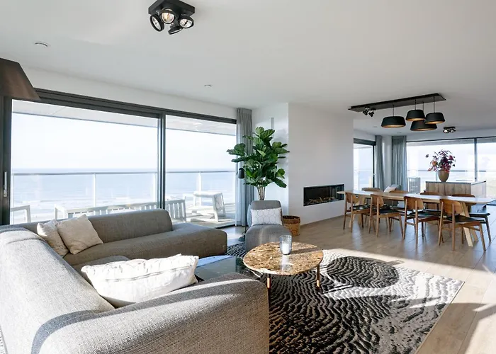 Maris Apartments