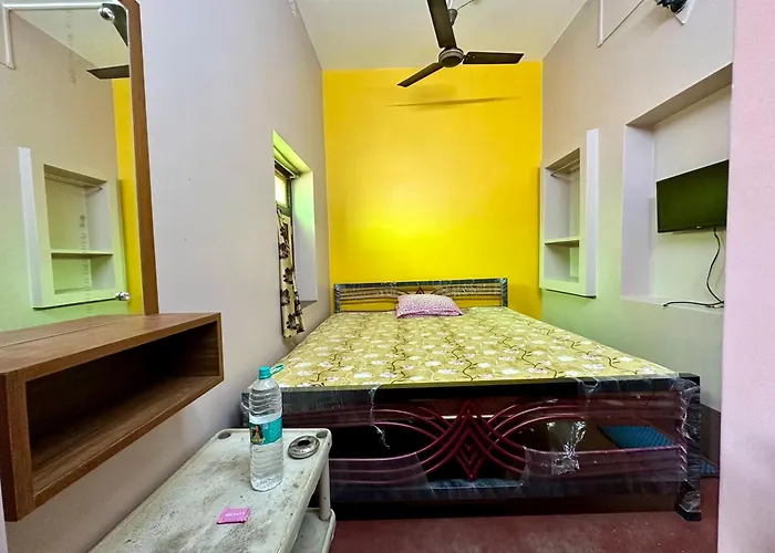 Monalisa Lodge
