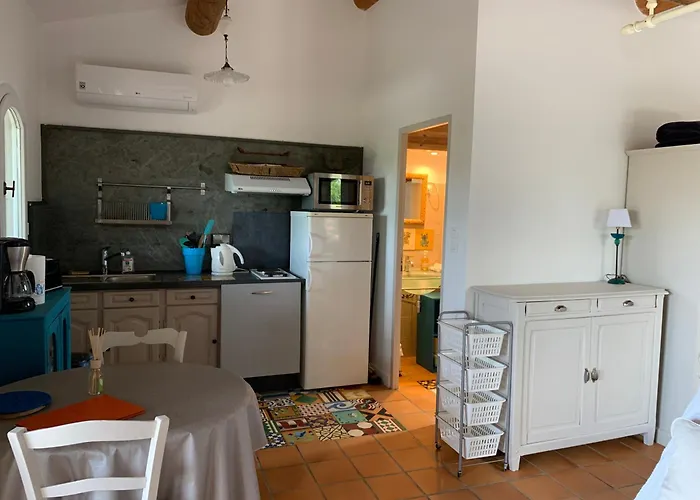 Chambres d'Hôtes et Gîtes Le Mas Mellou