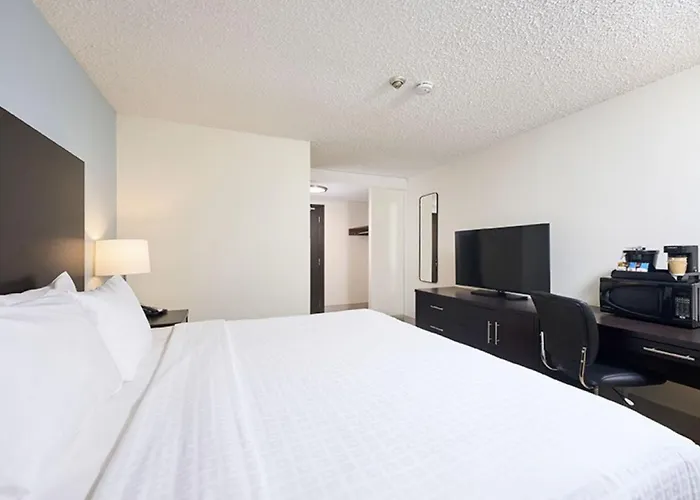 Canad Inns Destination Centre Windsor Park