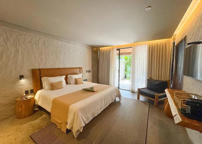 Makena Hotel