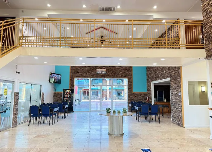 B&J Hotel And Apartments