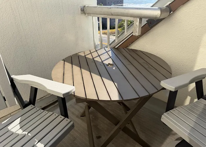 Beach Paradise - Perfect Ocean Sunset Views With Pool & Sauna & Breakfast!
