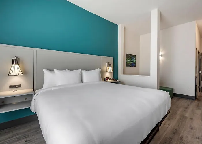 Comfort Suites Colorado Springs East - Medical Center Area