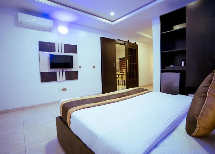 247 Luxury Hotel & Apartment Ajah