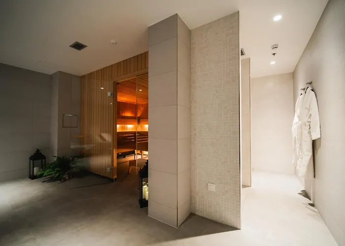 Hotel Crystal