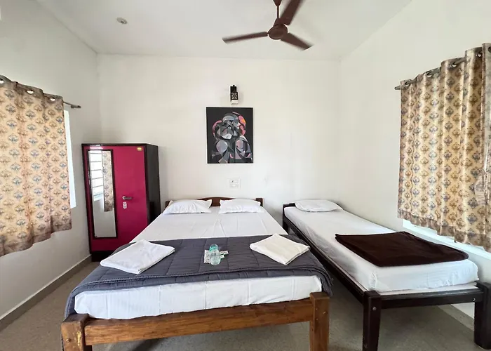 Surya Cafe And Stay Sea View