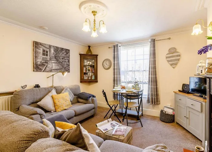 2 Bed In Whitby Oc-87059