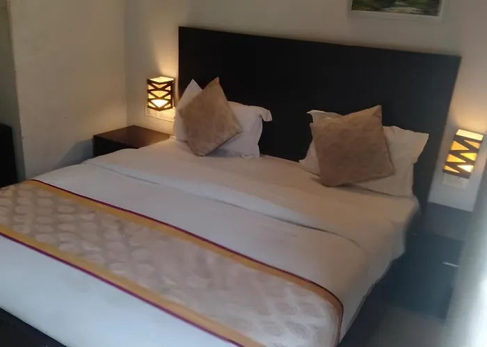 Vrindavan Suites Omex