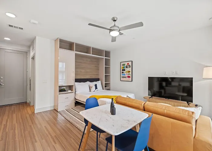Placemakr Austin Downtown, Apartments By Hilton