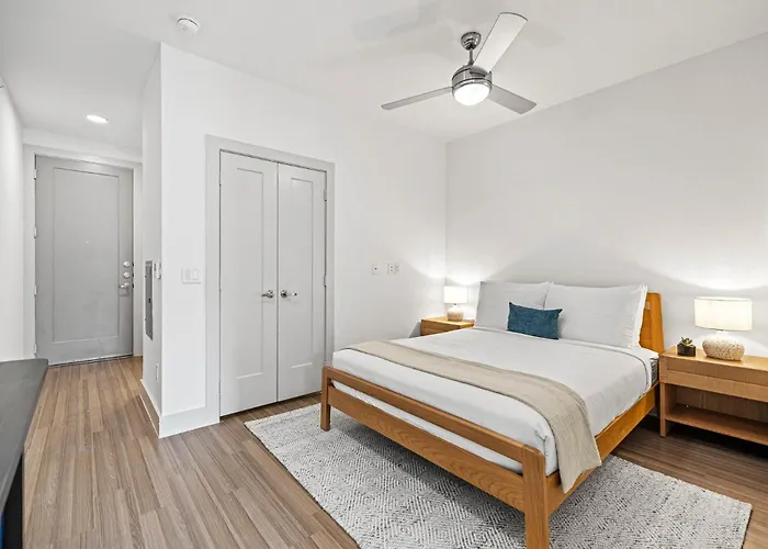 Placemakr Austin Downtown, Apartments By Hilton