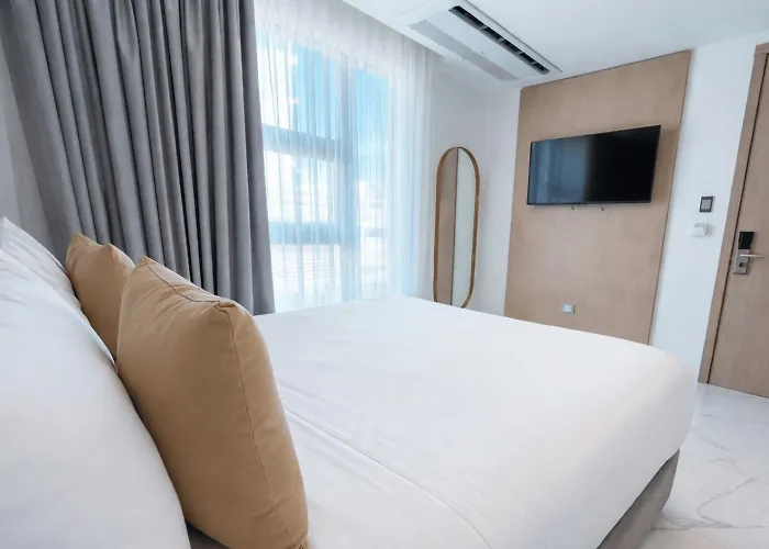 Delamar Hotel