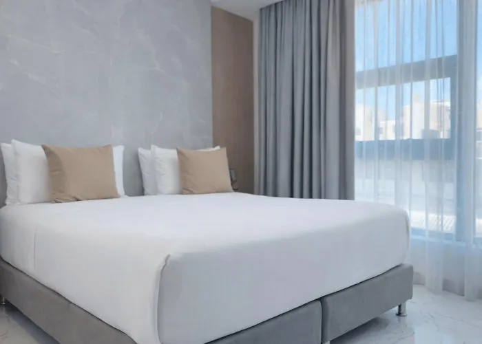 Delamar Hotel