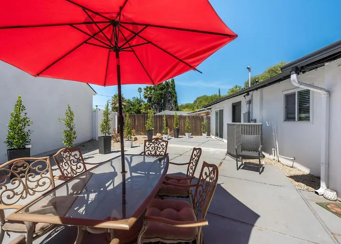 4Br Escape - Mtn Views Private Bbq