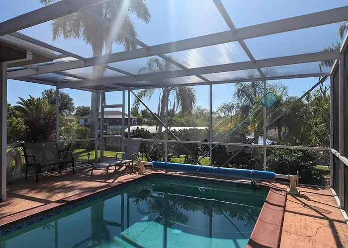 Gulf Coast Getaway | Pool • Kayaks • Fishing