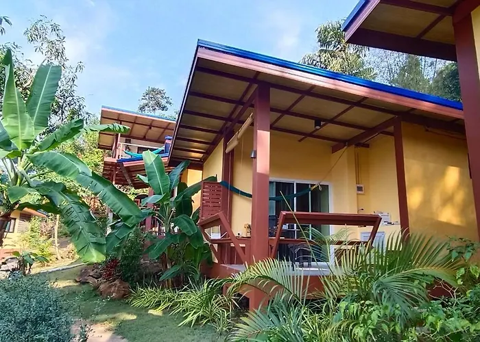 Alisa Bungalows