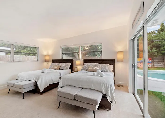 Miami Villa With Heated Pool Luxury Stay
