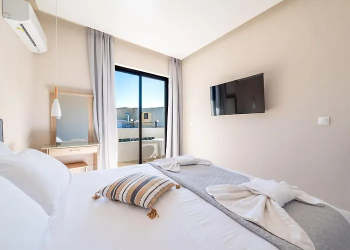 Blue Wave Suites - Ixia