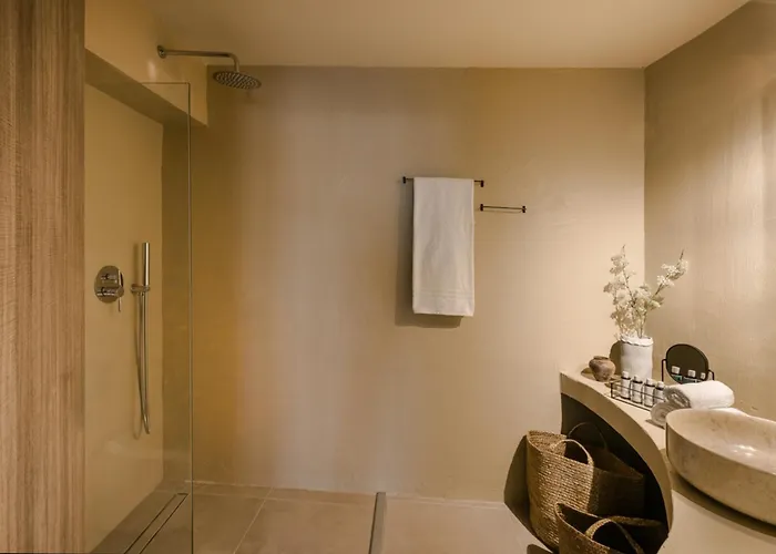 Nomade Agora Suites - Lixouri Town Centre, Kefalonia - Private Balconies