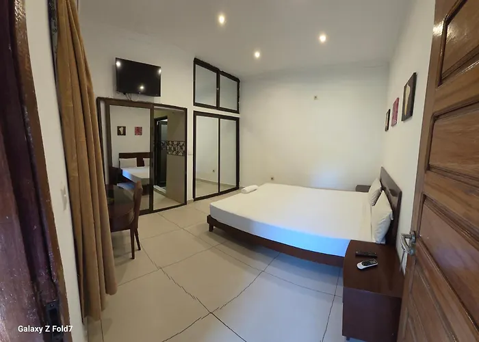 Hotel Nhungue & Shopping Lda