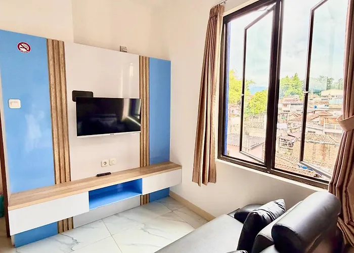 Hotel Asia Express Near Farmhouse Lembang