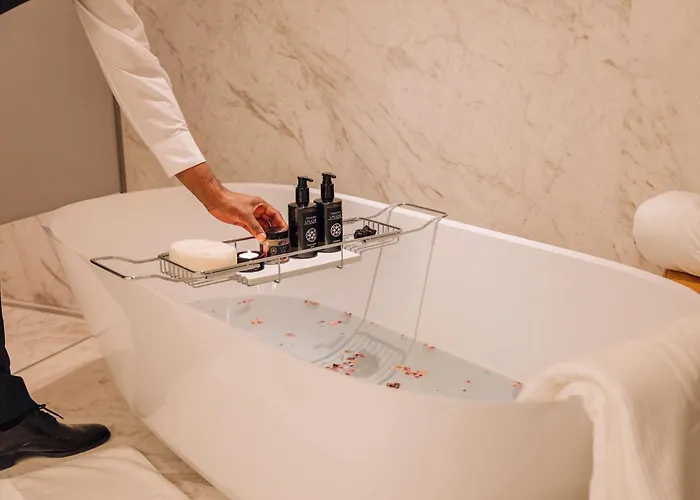 Mythic Sana Downtown Suites