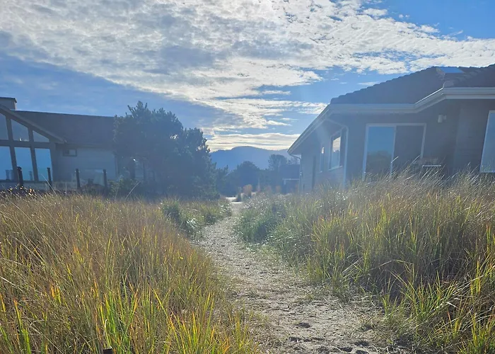1/8 Mi To Neskowin Beach! Cozy Oregon Coast Home