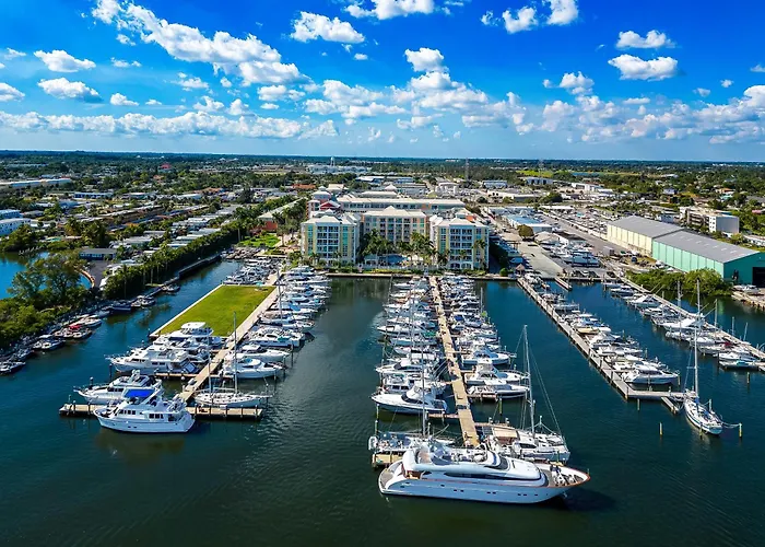Spacious 3Br 3Ba With King Bed & Amazing Pools Near Intercoastal, Lantana Beach, Fl
