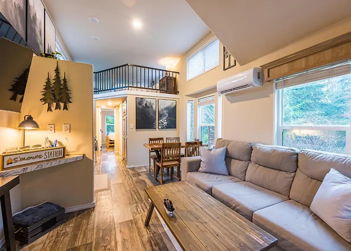 Elkcreek Inn Creekside Tiny Home