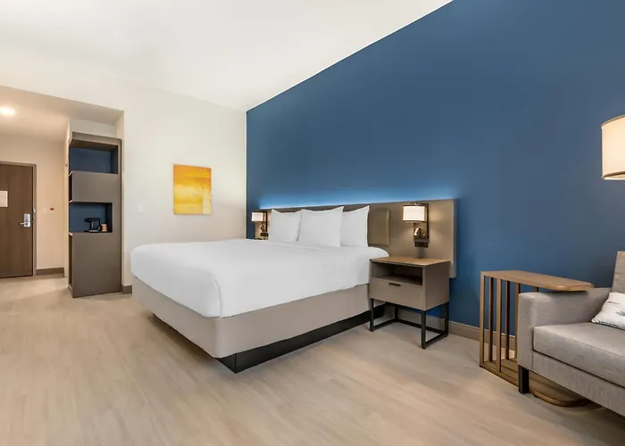 Comfort Inn & Suites Orlando Sanford Airport