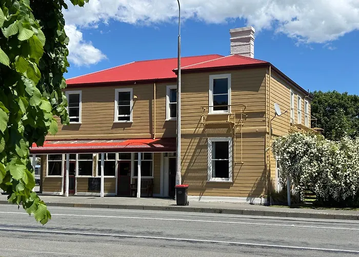 The Albury Est1879