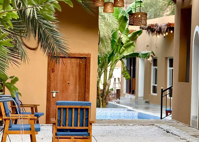 Nomad Inn Tiwi Albir