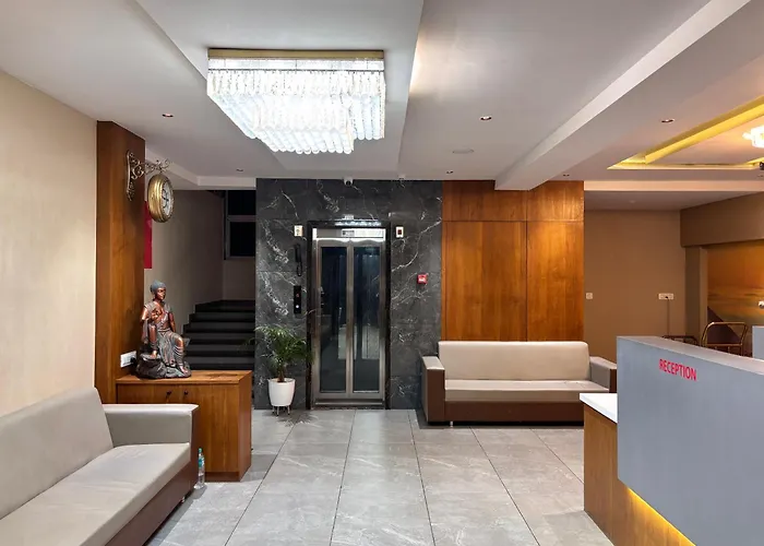 Hotel The Divine Inn