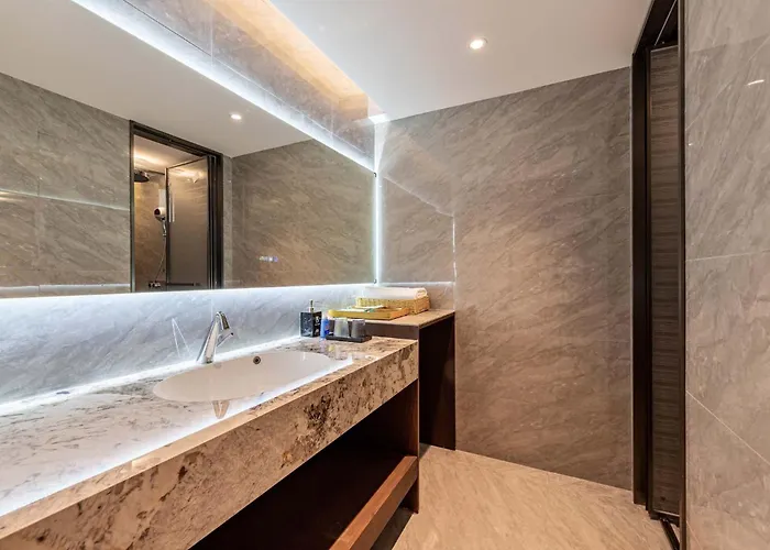 Jade Peak Hot Spring Villa