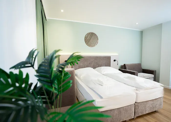 Living Inn Am Schlosspark - Zentral, Parkplatz Und Kitchenette